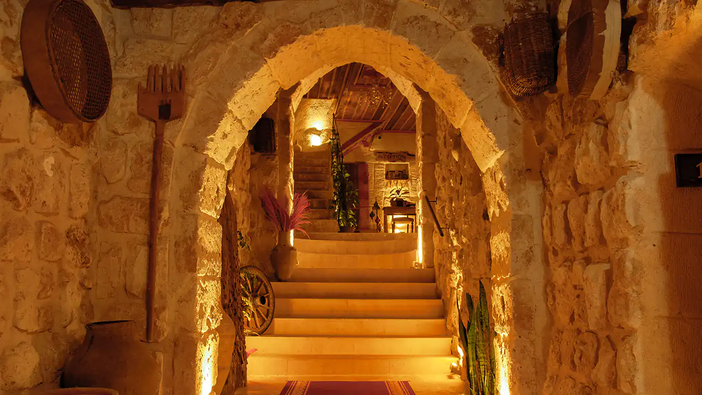 Elegance Cave Suites